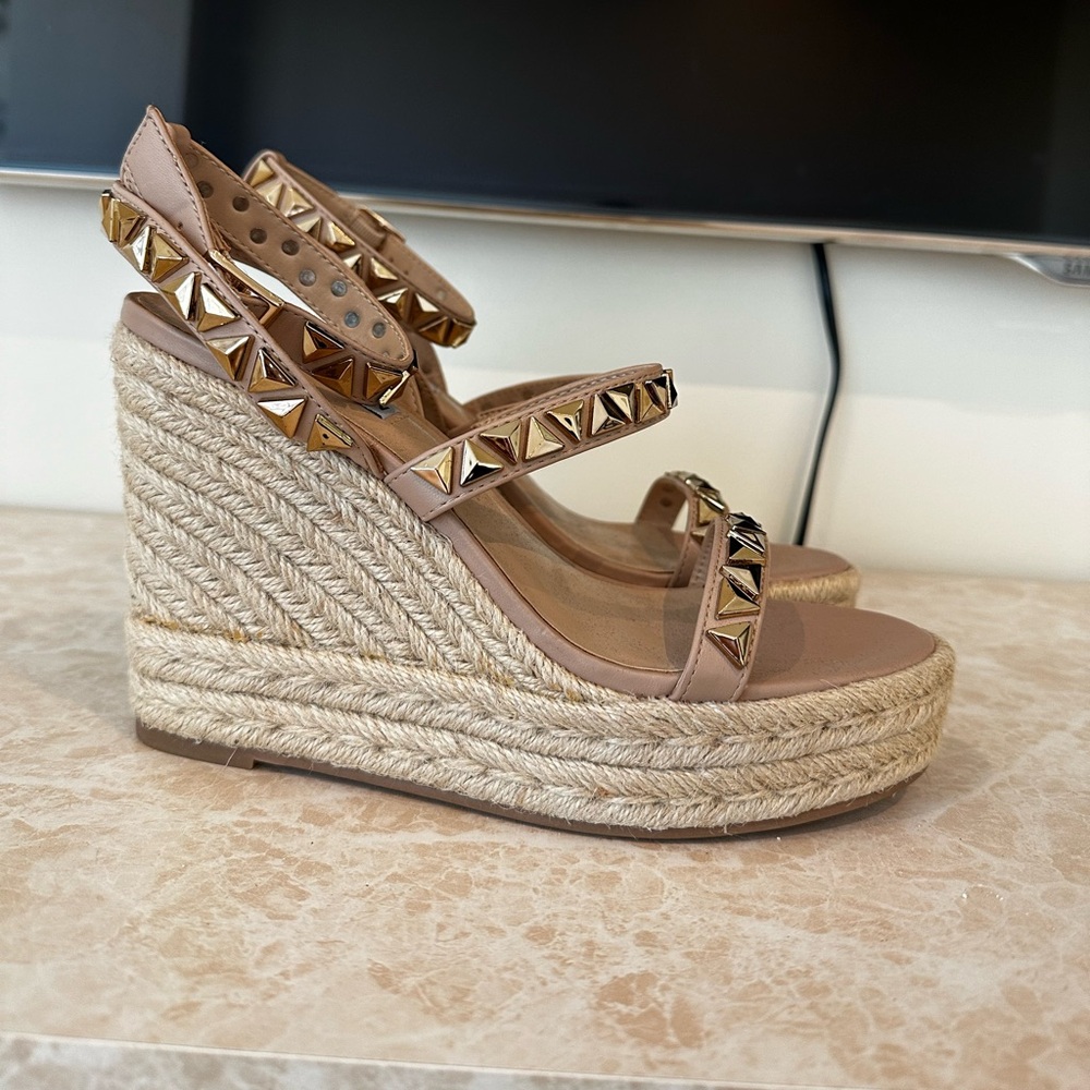 STEVE MADDEN WEDGES